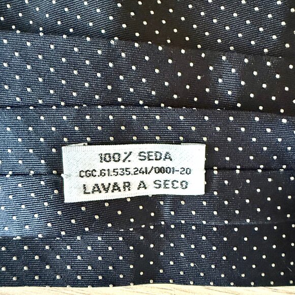 Giorgio Armani Italy Men's Black & White Small Polka Dot Silk Neck Tie 3.75" - Picture 6 of 7
